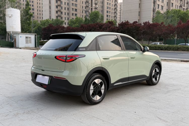 Used Geely Galaxy Geome 2025 UP 410km Exploration Edition Exterior 3