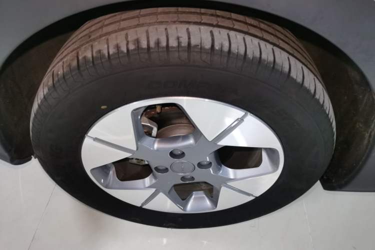 Used Geely Galaxy Geome 2025 UP 410km Exploration+ Edition Exterior 4