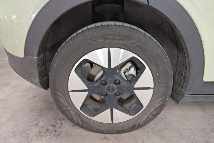 Used Geely Galaxy Geome 2025 UP 410km Exploration+ Edition Exterior 5