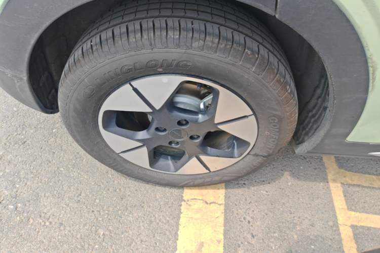 Used Geely Galaxy Geome 2025 UP 410km Exploration Edition Exterior 5
