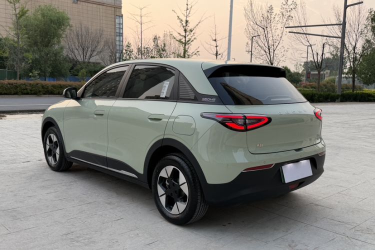 Used Geely Galaxy Geome 2025 UP 410km Exploration Edition Exterior 5