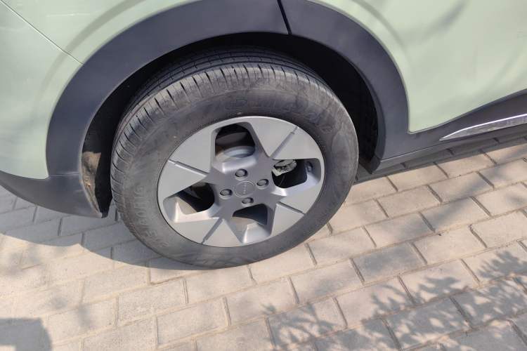Used Geely Galaxy Geome 2025 UP 410km Exploration+ Edition Exterior 5