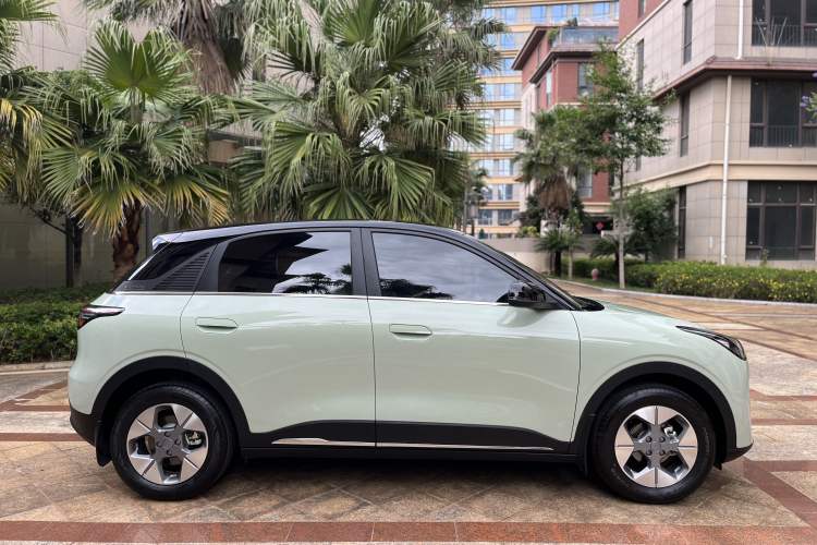 Used Geely Galaxy Geome 2025 UP 410km Exploration+ Edition Exterior 6