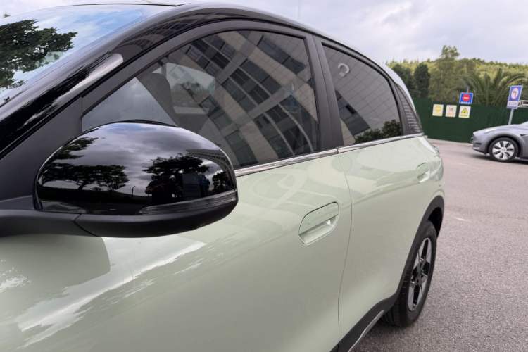 Used Geely Galaxy Geome 2025 UP 410km Exploration+ Edition Exterior 8