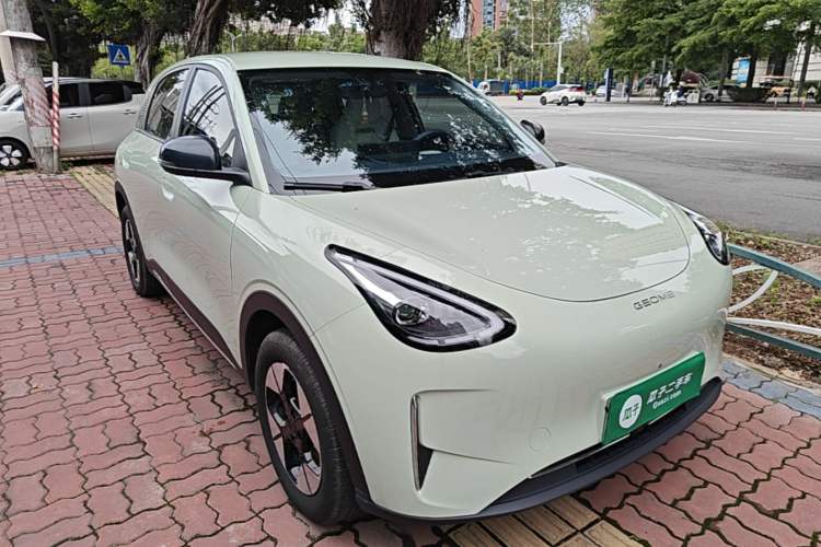 Used Geely Galaxy Geome 2025 310km Dream Edition Front Right 45 Deg