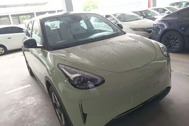 Used Geely Galaxy Geome 2025 UP 410km Exploration+ Edition Front Right 45 Deg