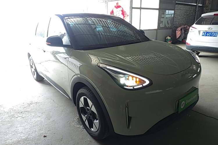 Used Geely Galaxy Geome 2025 UP 410km Exploration+ Edition Front Right 45 Deg
