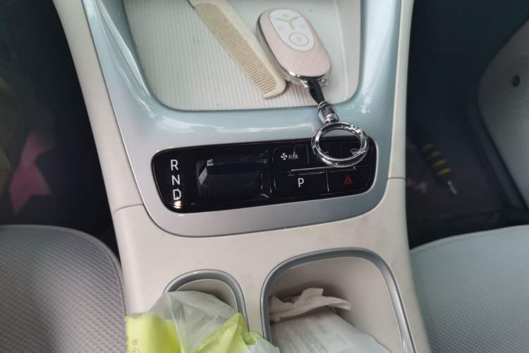 Used Geely Galaxy Geome 2025 UP 410km Exploration Edition Gear Lever