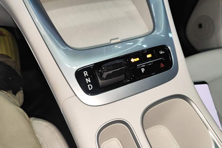 Used Geely Galaxy Geome 2025 310km Dream Edition Gear Lever
