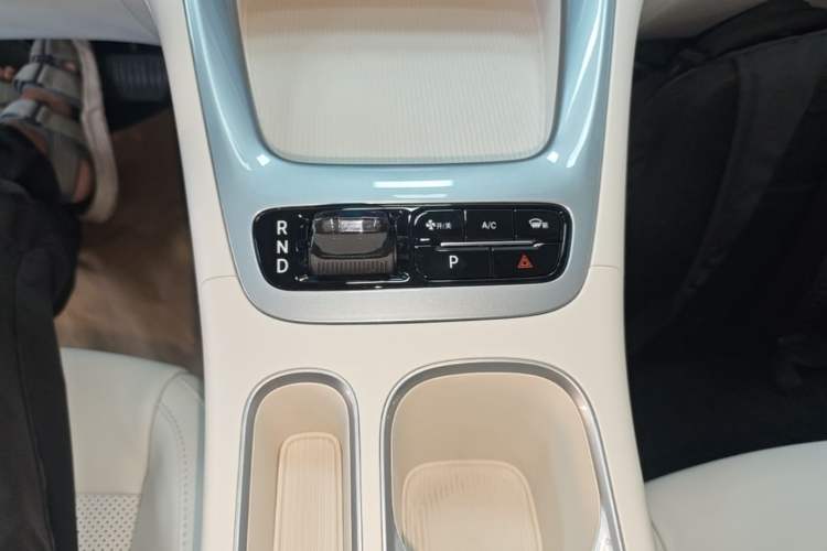 Used Geely Galaxy Geome 2025 310km Youth Edition Gear Lever