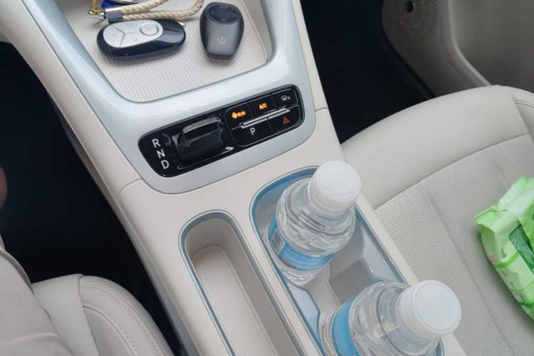 Used Geely Galaxy Geome 2025 UP 410km Exploration Edition Gear Lever