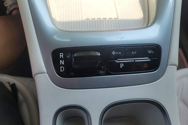 Used Geely Galaxy Geome 2025 UP 410km Exploration+ Edition Gear Lever