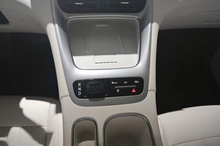 Used Geely Galaxy Geome 2025 UP 410km Exploration+ Edition Gear Lever