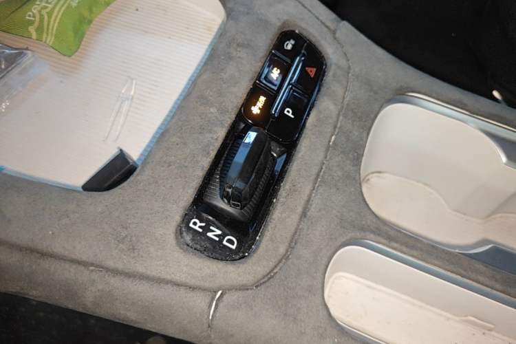 Used Geely Galaxy Geome 2025 UP 410km Exploration Edition Gear Lever
