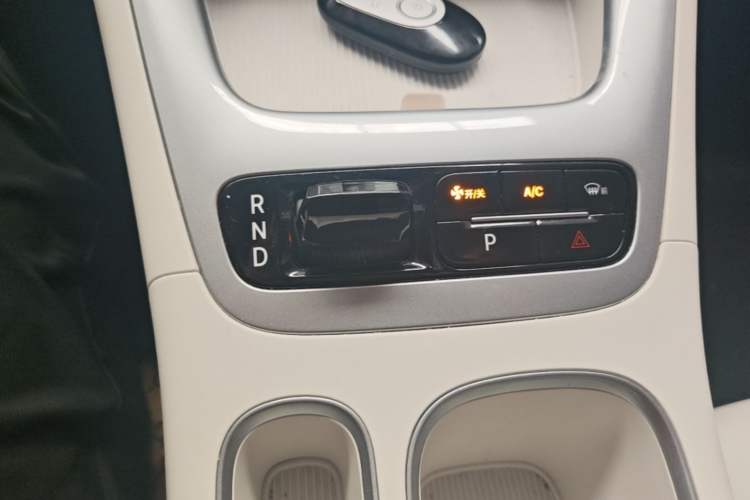 Used Geely Galaxy Geome 2025 310km Youth Edition Gear Lever
