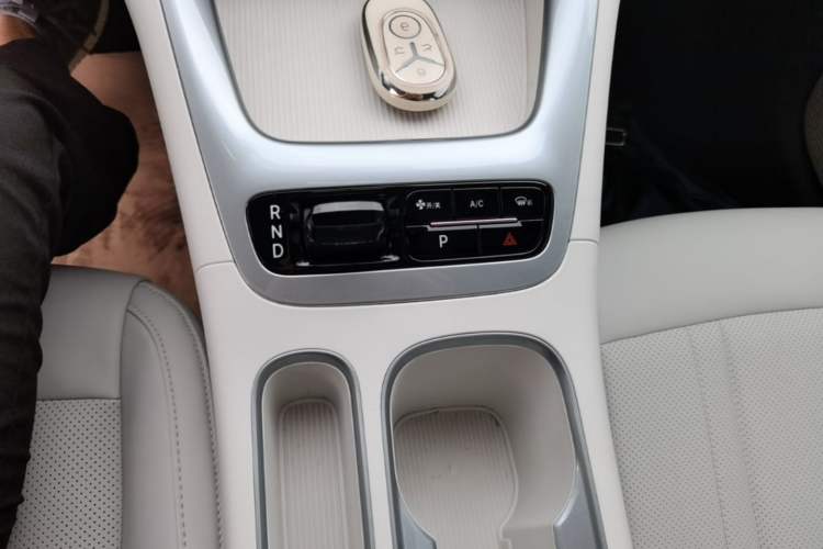 Used Geely Galaxy Geome 2025 310km Youth Edition Gear Lever