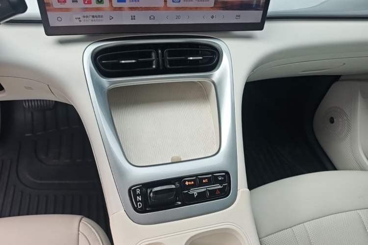 Used Geely Galaxy Geome 2025 310km Dream Edition Gear Lever