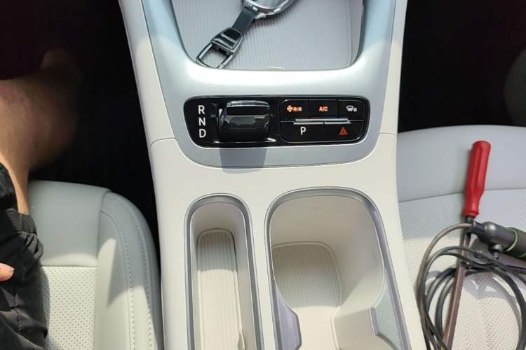 Used Geely Galaxy Geome 2025 310km Youth Edition Gear Lever