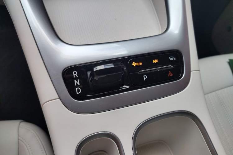 Used Geely Galaxy Geome 2025 310km Youth Edition Gear Lever