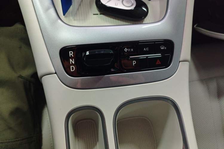 Used Geely Galaxy Geome 2025 UP 410km Exploration+ Edition Gear Lever