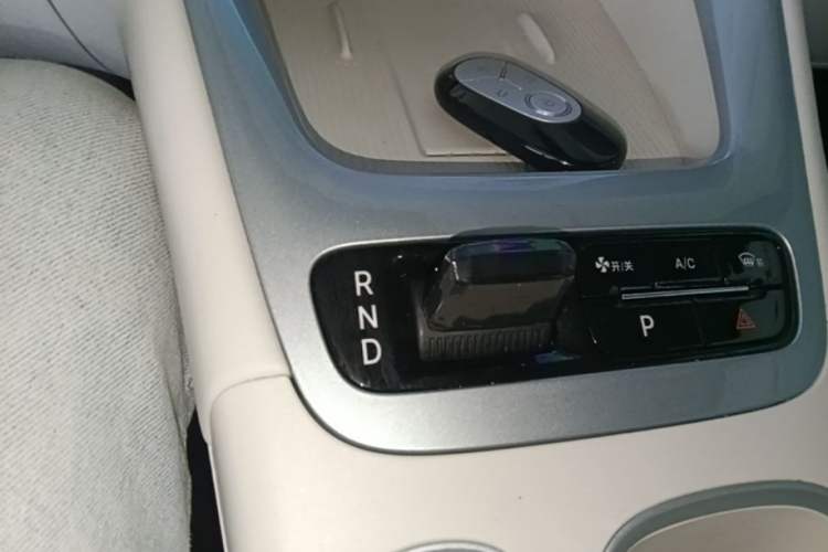 Used Geely Galaxy Geome 2025 UP 410km Exploration+ Edition Gear Lever