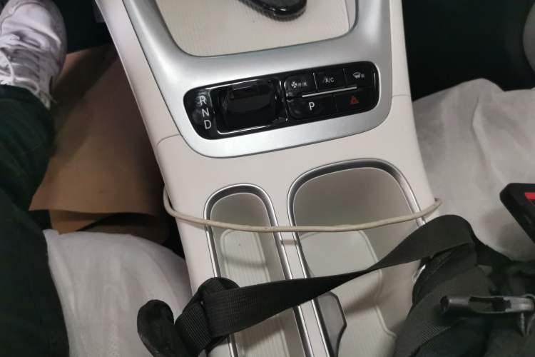 Used Geely Galaxy Geome 2025 310km Youth Edition Gear Lever
