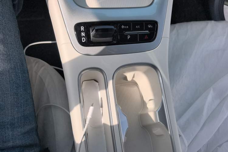 Used Geely Galaxy Geome 2025 310km Youth Edition Gear Lever