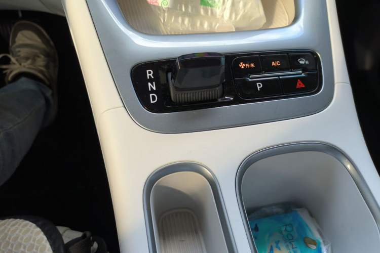Used Geely Galaxy Geome 2025 UP 410km Exploration Edition Gear Lever