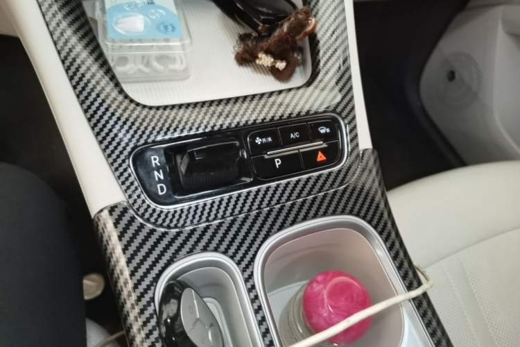 Used Geely Galaxy Geome 2025 UP 410km Exploration Edition Gear Lever