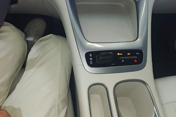 Used Geely Galaxy Geome 2025 310km Dream Edition Gear Lever