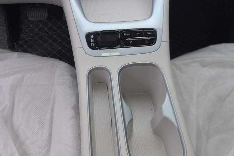 Used Geely Galaxy Geome 2025 310km Youth Edition Gear Lever