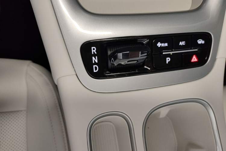Used Geely Galaxy Geome 2025 310km Dream Edition Gear Lever