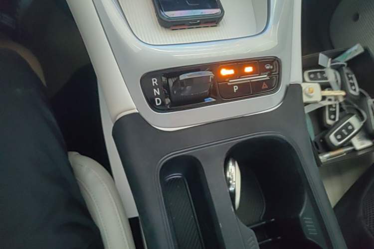 Used Geely Galaxy Geome 2025 UP 410km Exploration+ Edition Gear Lever