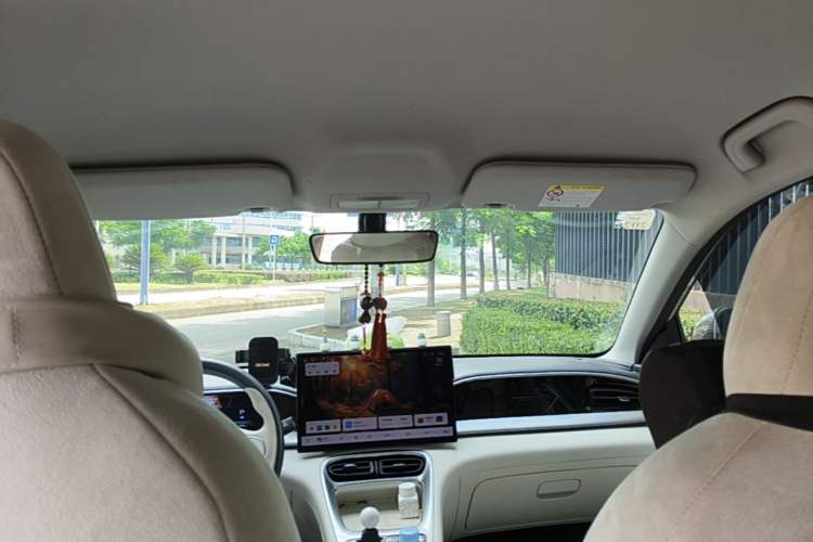 Used Geely Galaxy Geome 2025 UP 410km Exploration Edition Headliner