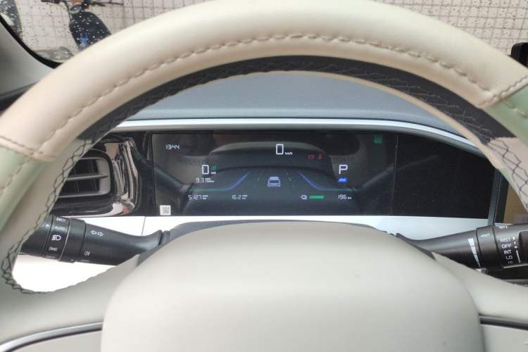 Used Geely Galaxy Geome 2025 410 km Free Version Instrument Cluster