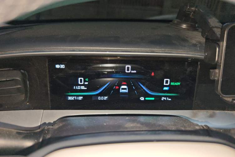 Used Geely Galaxy Geome 2025 410 km Free Version Instrument Cluster