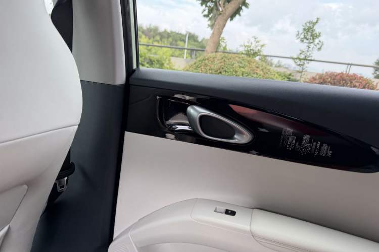 Used Geely Galaxy Geome 2025 UP 410km Exploration+ Edition Interior 14