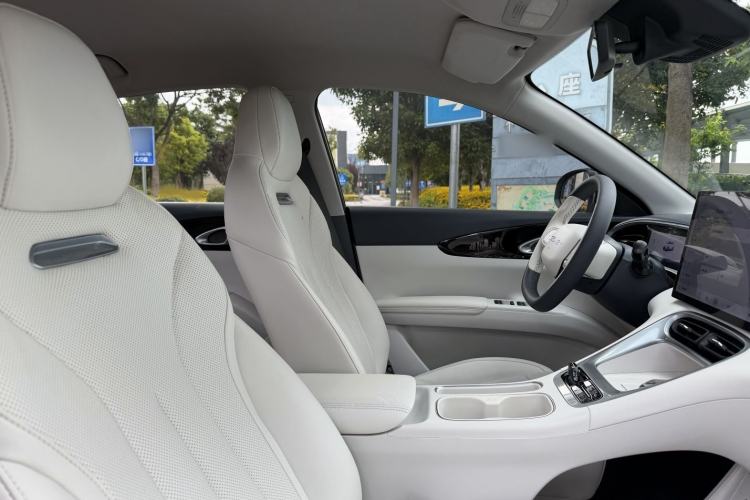 Used Geely Galaxy Geome 2025 UP 410km Exploration+ Edition Interior 15