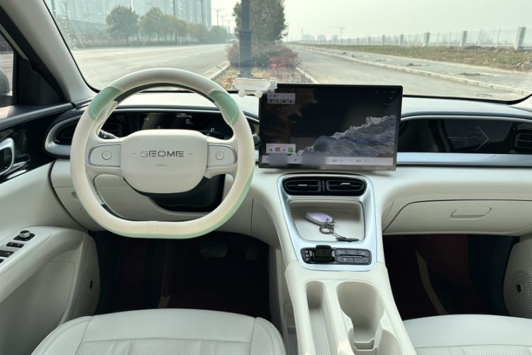 Used Geely Galaxy Geome 2025 310km Dream Edition Interior 2