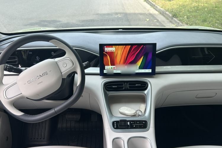 Used Geely Galaxy Geome 2025 410 km Free Version Interior 2