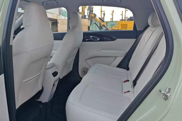 Used Geely Galaxy Geome 2025 UP 410km Exploration+ Edition Interior 3