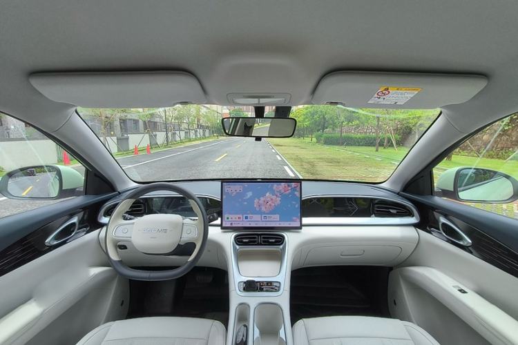 Used Geely Galaxy Geome 2025 310km Dream Edition Interior 4