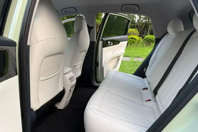 Used Geely Galaxy Geome 2025 310km Dream Edition Interior 4