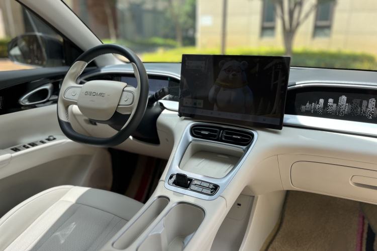 Used Geely Galaxy Geome 2025 UP 410km Exploration+ Edition Interior 5
