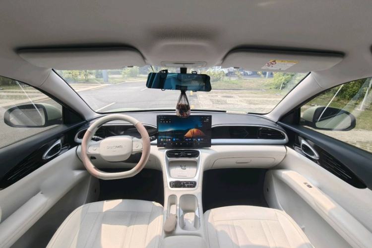 Used Geely Galaxy Geome 2025 310km Dream Edition Interior 5
