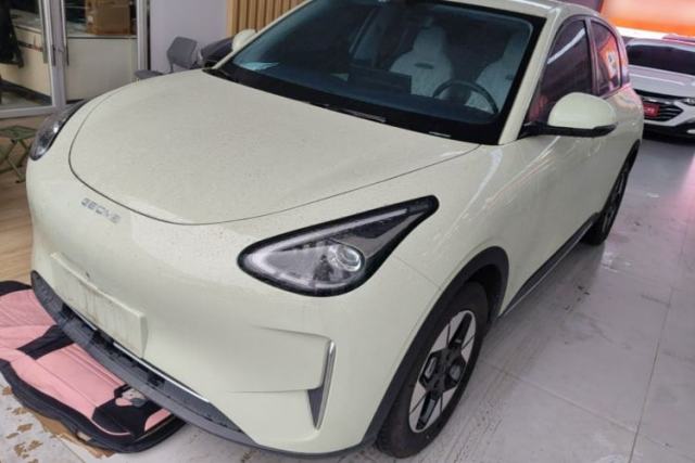 Ojetý Geely Galaxy Geome 2025 UP 410km Exploration Edition