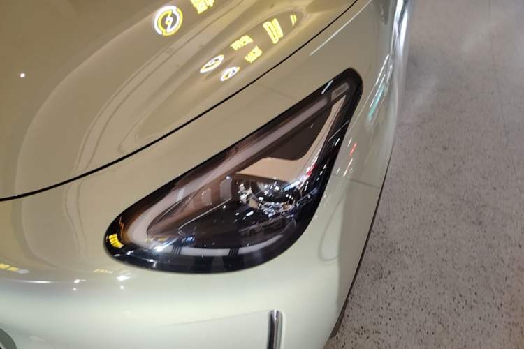 Used Geely Galaxy Geome 2025 UP 410km Exploration+ Edition Left Front Headlight