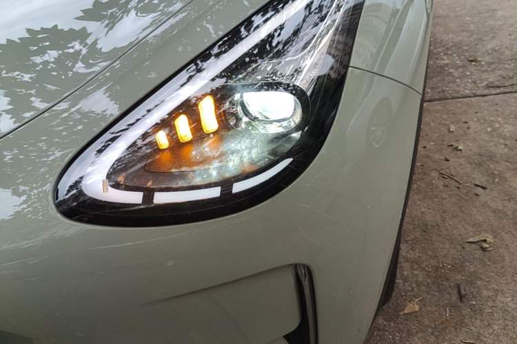 Used Geely Galaxy Geome 2025 UP 410km Exploration Edition Left Front Headlight
