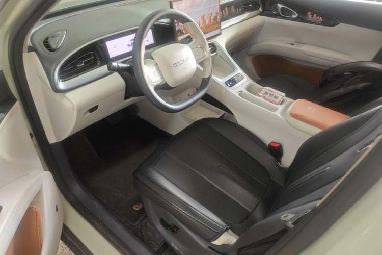 Used Geely Galaxy Geome 2025 UP 410km Exploration+ Edition Left Front Seat