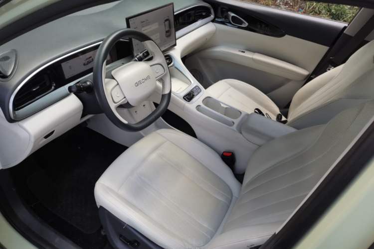 Used Geely Galaxy Geome 2025 UP 410km Exploration+ Edition Left Front Seat
